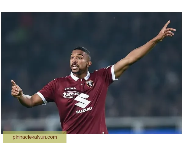 丹麦克亚尔后防核心状态回暖，表现逐渐稳定备受关注