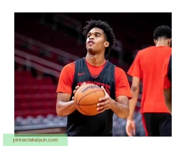 Osimhen 禁区内终结能力持续提升，表现稳健